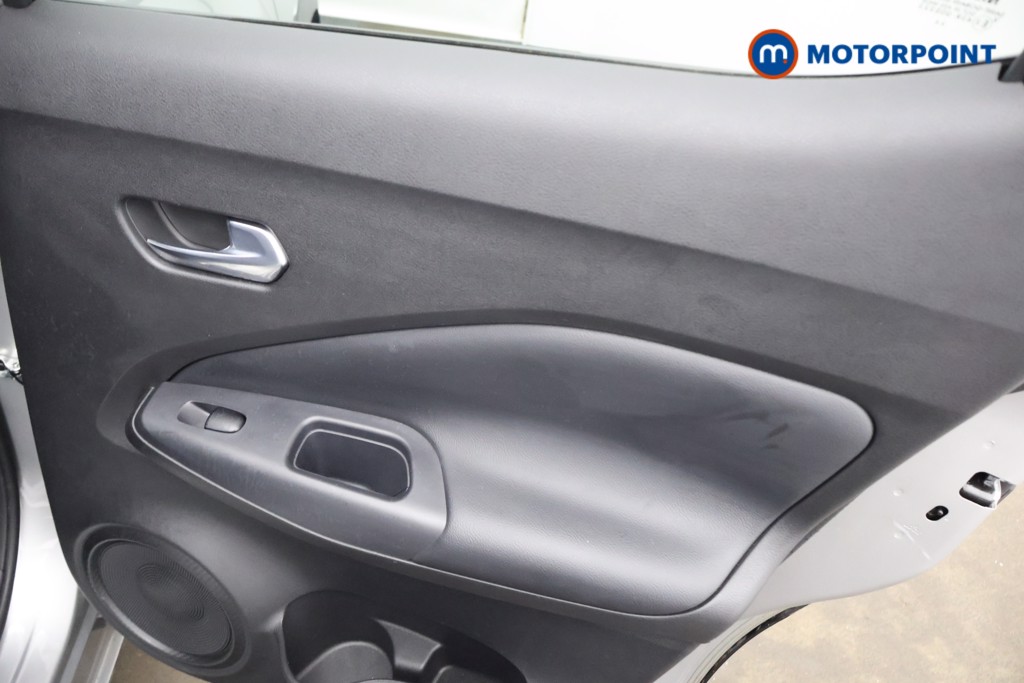 Nissan Juke N-Connecta Automatic Petrol SUV - Stock Number (1644255) - 16th supplementary image