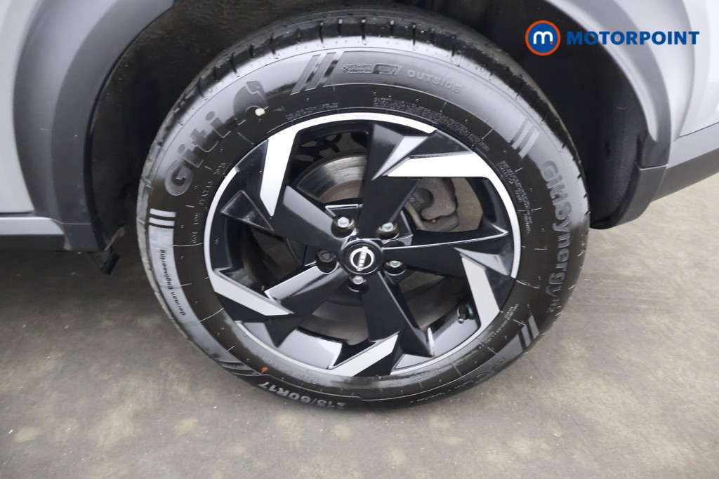 Nissan Juke N-Connecta Automatic Petrol SUV - Stock Number (1644255) - 23rd supplementary image
