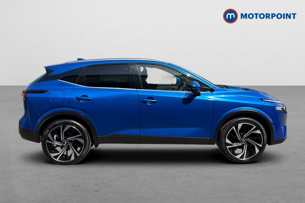 Nissan Qashqai Tekna-Plus Automatic Petrol SUV - Stock Number (1644315) - Passenger side