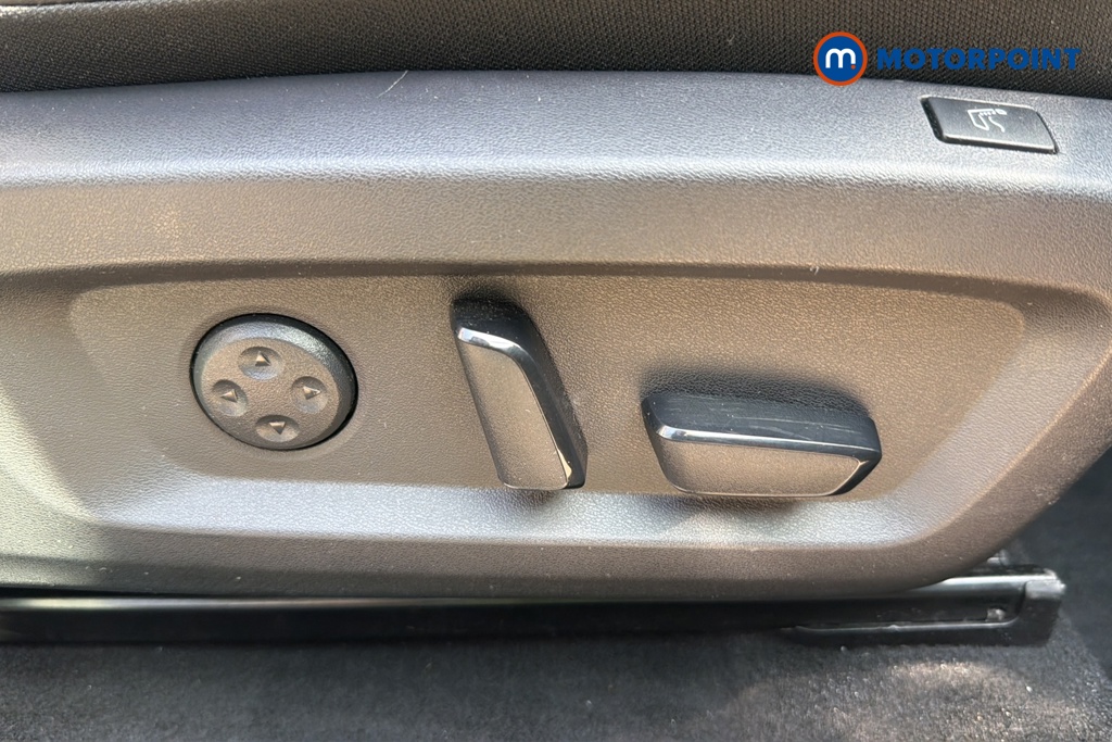Nissan Qashqai Tekna-Plus Manual Petrol SUV - Stock Number (1644340) - 23rd supplementary image