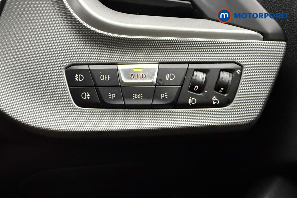 BMW 1 Series SE Manual Petrol Hatchback - Stock Number (1644494) - 4th supplementary image