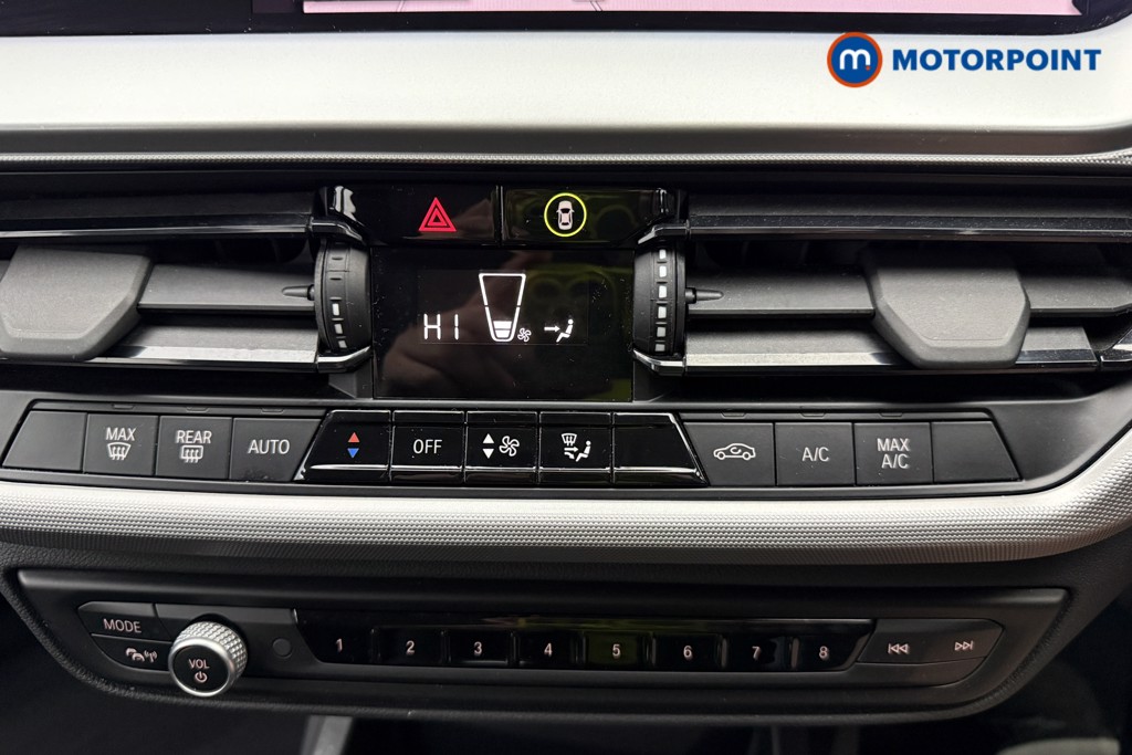 BMW 1 Series SE Manual Petrol Hatchback - Stock Number (1644494) - 8th supplementary image