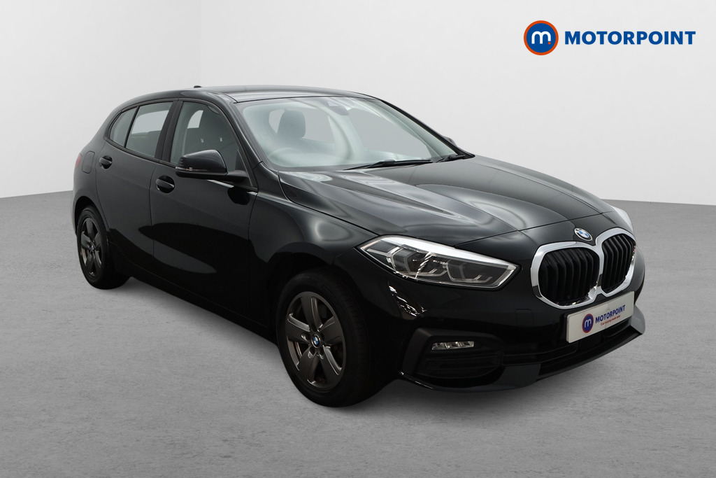 BMW 1 Series SE Manual Petrol Hatchback - Stock Number (1644494) - Drivers side front corner