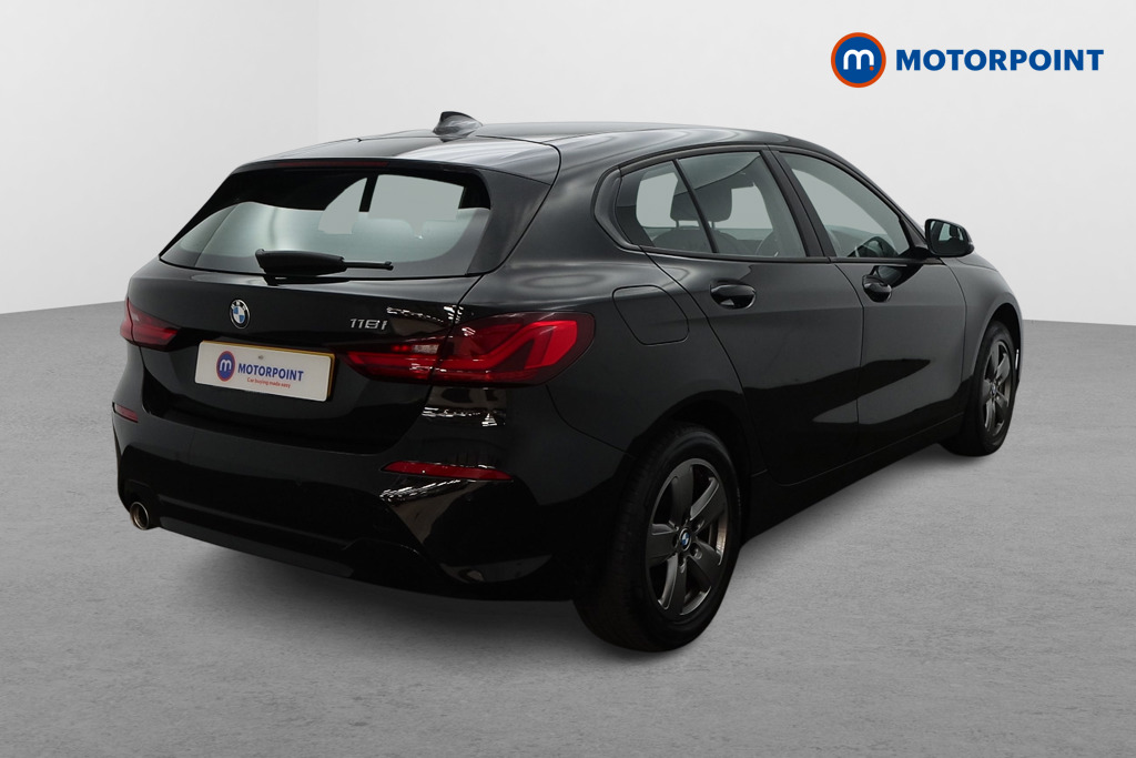 BMW 1 Series SE Manual Petrol Hatchback - Stock Number (1644494) - Drivers side rear corner