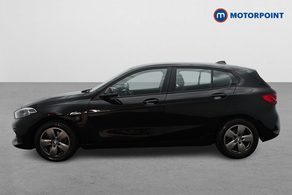 BMW 1 Series SE Manual Petrol Hatchback - Stock Number (1644494) - Passenger side