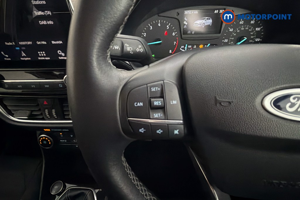 Ford Fiesta Zetec Manual Petrol Hatchback - Stock Number (1644499) - 3rd supplementary image