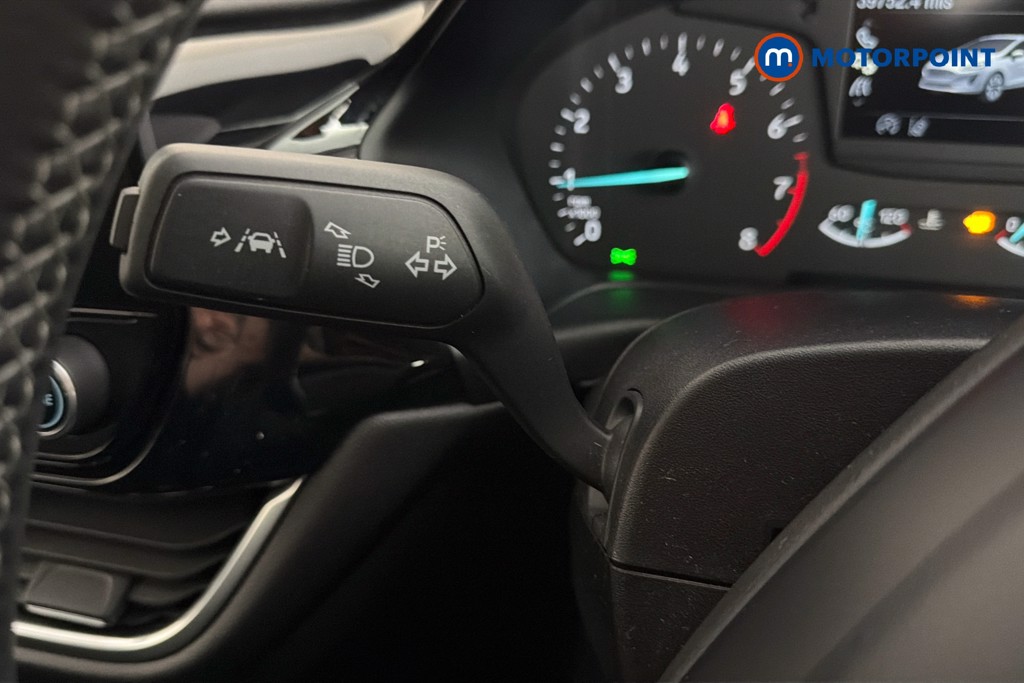 Ford Fiesta Zetec Manual Petrol Hatchback - Stock Number (1644499) - 6th supplementary image