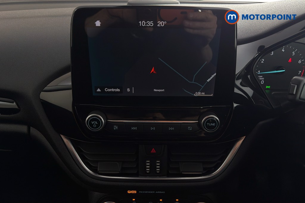 Ford Fiesta Zetec Manual Petrol Hatchback - Stock Number (1644499) - 10th supplementary image