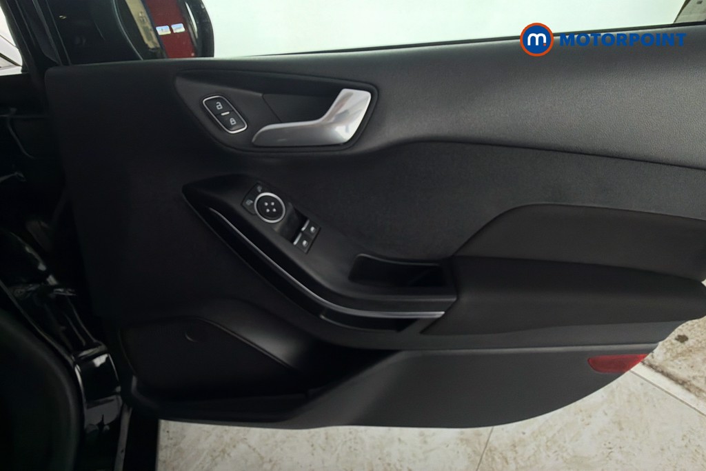 Ford Fiesta Zetec Manual Petrol Hatchback - Stock Number (1644499) - 19th supplementary image