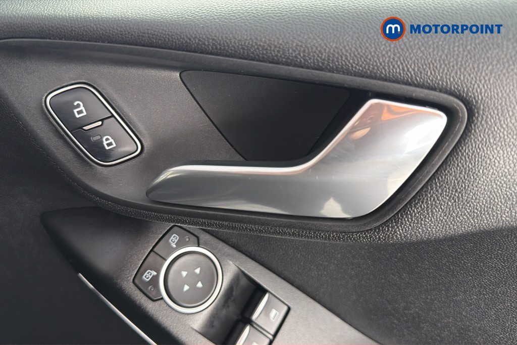 Ford Fiesta Zetec Manual Petrol Hatchback - Stock Number (1644499) - 42nd supplementary image