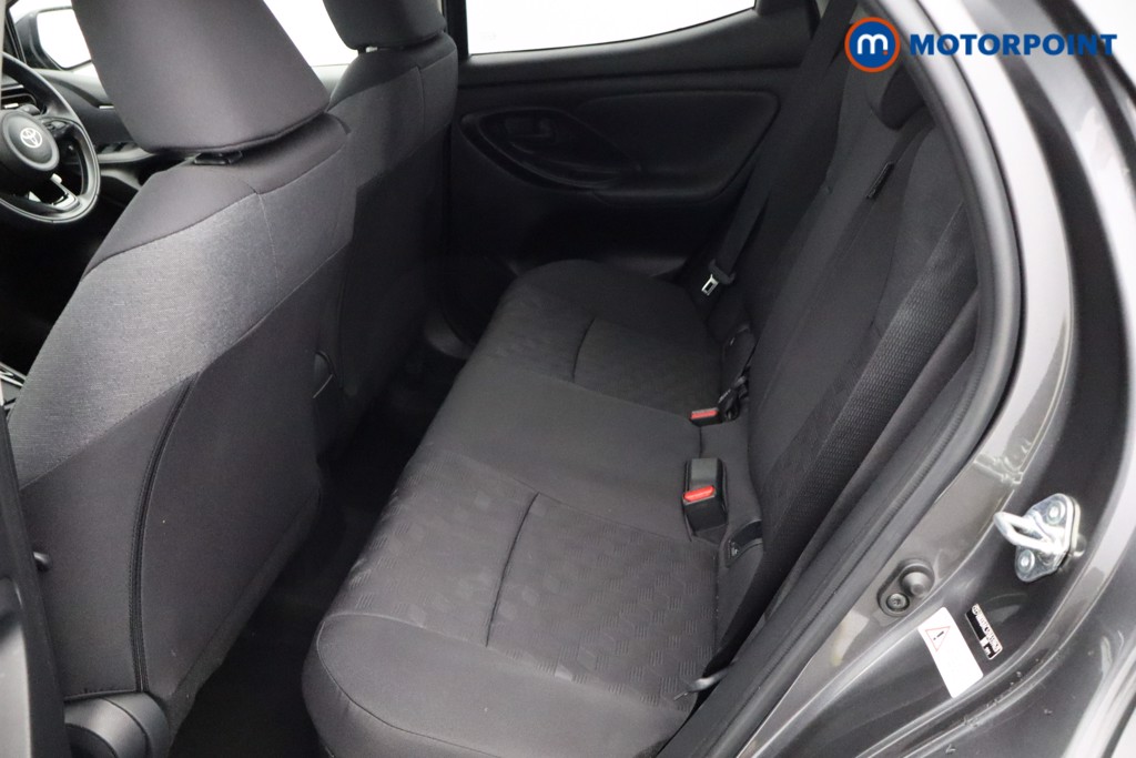 Toyota Yaris Design Automatic Petrol-Electric Hybrid Hatchback - Stock Number (1644698) - 18th supplementary image