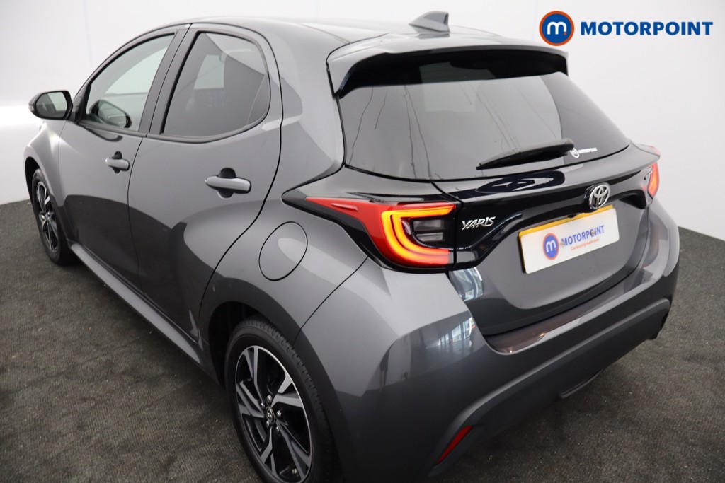 Toyota Yaris Design Automatic Petrol-Electric Hybrid Hatchback - Stock Number (1644698) - 21st supplementary image