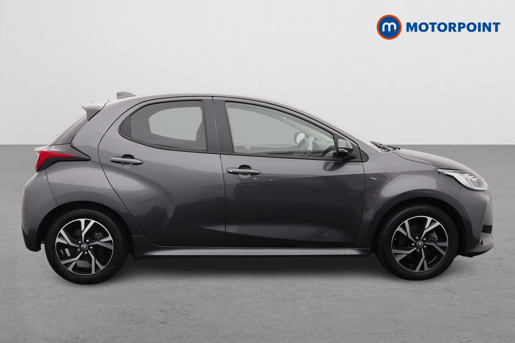 Toyota Yaris Design Automatic Petrol-Electric Hybrid Hatchback - Stock Number (1644698) - Drivers side