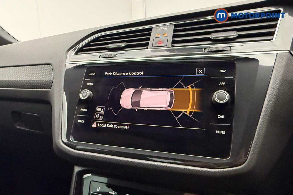 Volkswagen Tiguan R-Line Automatic Petrol SUV - Stock Number (1645040) - 13th supplementary image