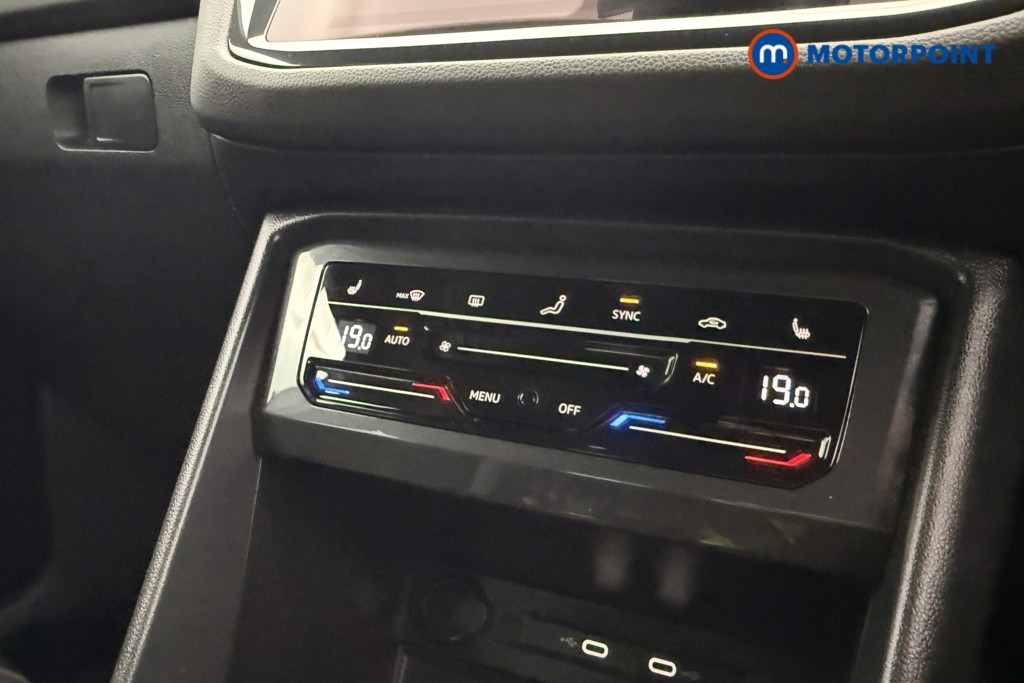 Volkswagen Tiguan R-Line Automatic Petrol SUV - Stock Number (1645040) - 14th supplementary image