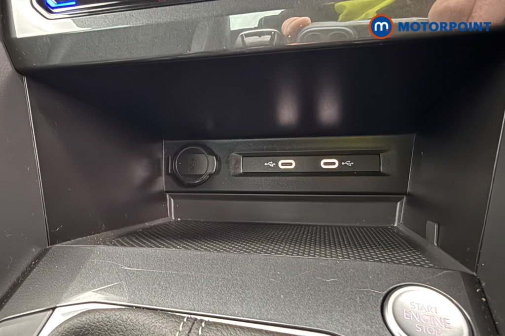 Volkswagen Tiguan R-Line Automatic Petrol SUV - Stock Number (1645040) - 15th supplementary image