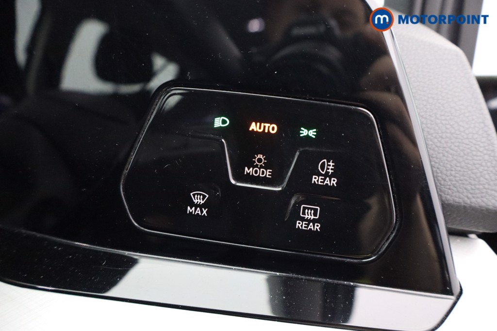 Volkswagen Golf Life Manual Petrol Hatchback - Stock Number (1645042) - 14th supplementary image