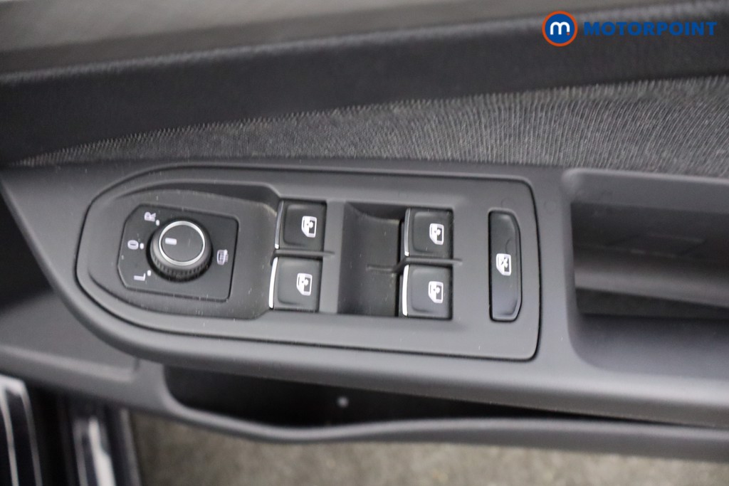 Volkswagen Golf Life Manual Petrol Hatchback - Stock Number (1645042) - 15th supplementary image