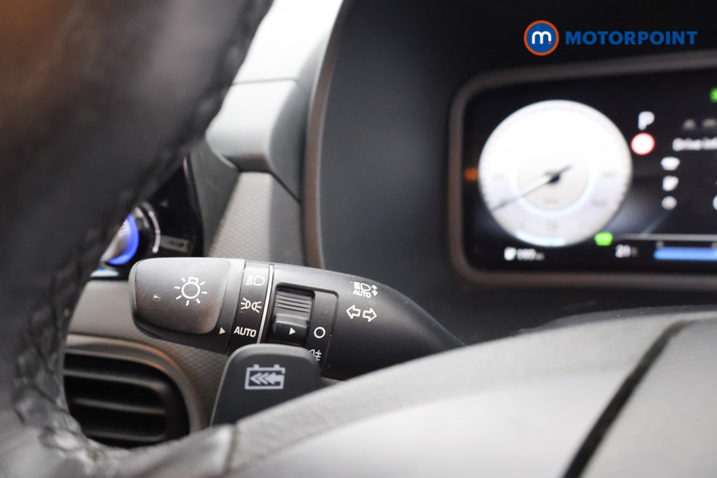 Hyundai Kona Premium Automatic Electric SUV - Stock Number (1645440) - 5th supplementary image