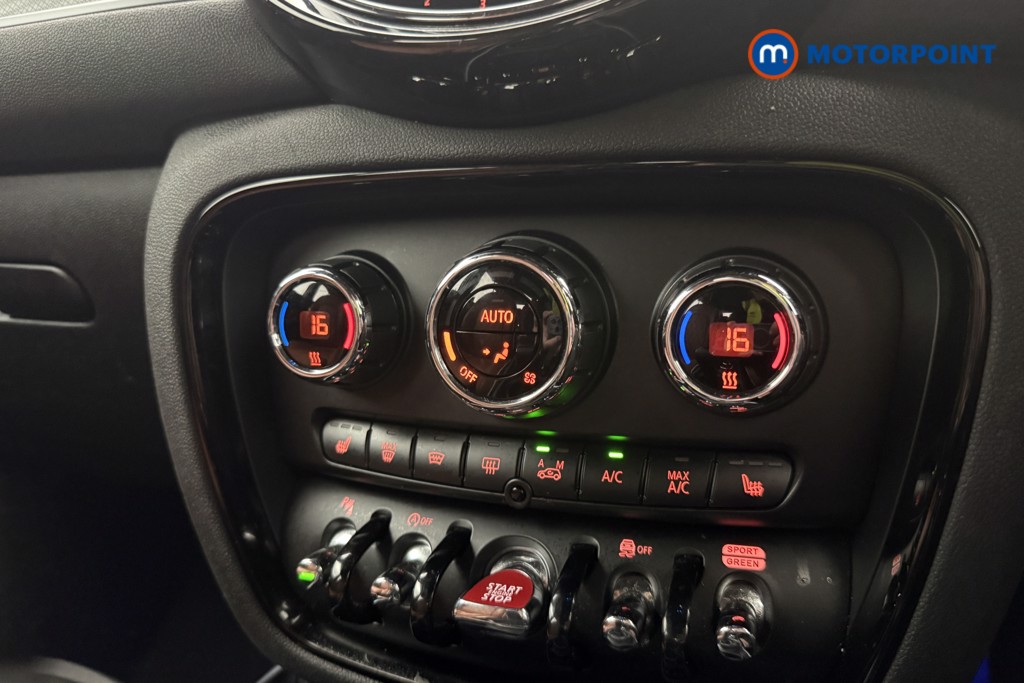 Mini Clubman Cooper Exclusive Automatic Petrol Estate - Stock Number (1645577) - 13th supplementary image