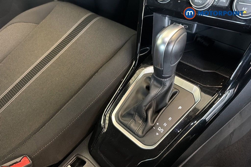 Volkswagen T-Roc Black Edition Automatic Petrol SUV - Stock Number (1645601) - 15th supplementary image