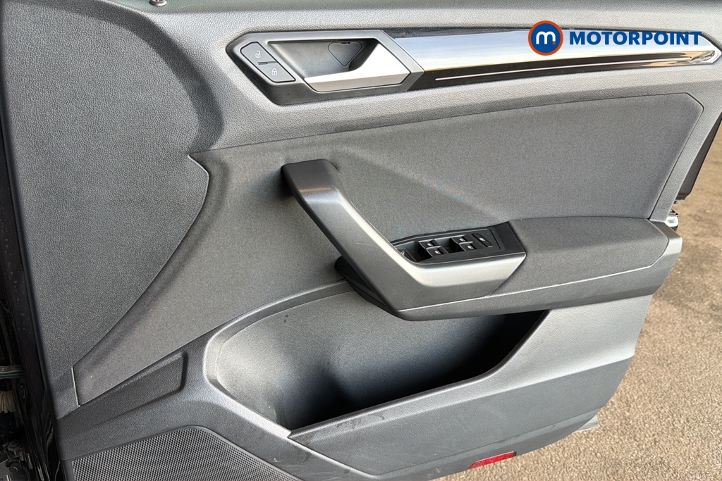 Volkswagen T-Roc Black Edition Automatic Petrol SUV - Stock Number (1645601) - 18th supplementary image