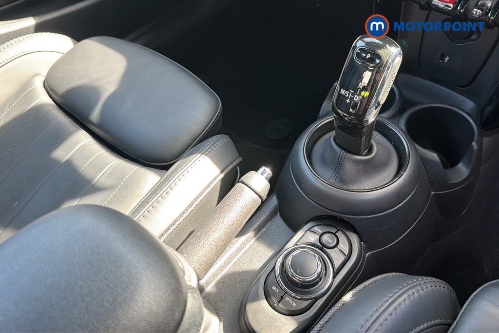 Mini Convertible Cooper Exclusive Automatic Petrol Convertible - Stock Number (1645990) - 15th supplementary image