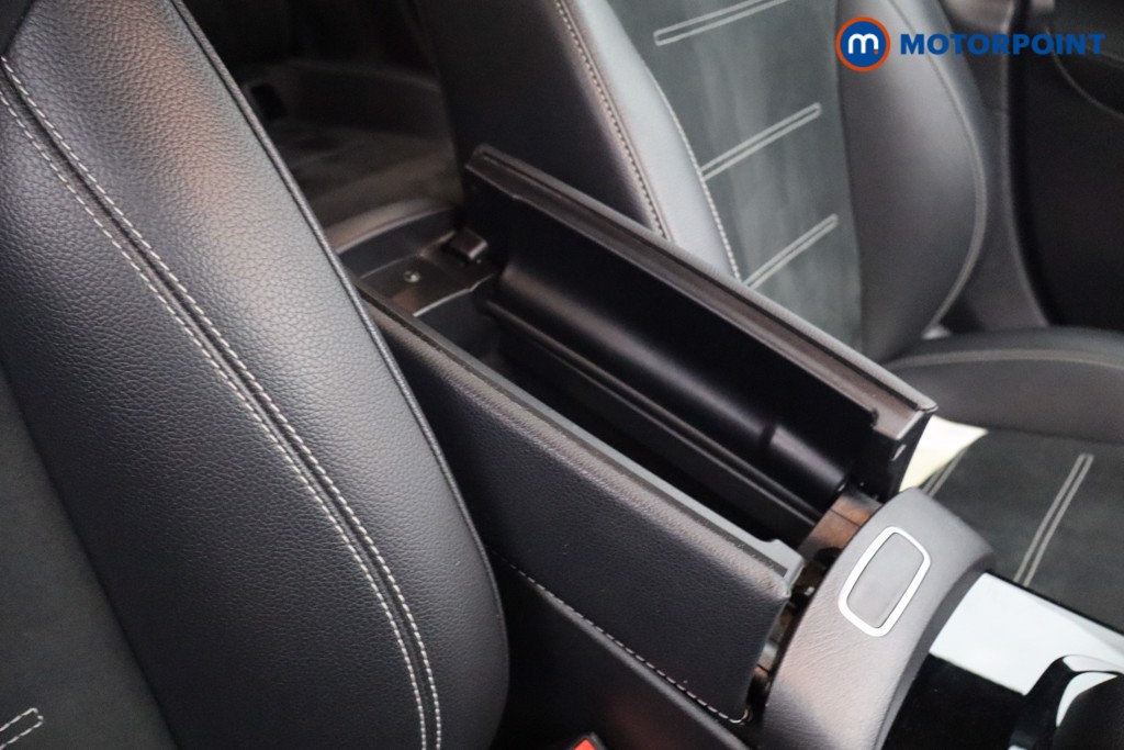 Mercedes-Benz A Class Amg Line Executive Edition Automatic Petrol Saloon - Stock Number (1646011) - 12th supplementary image