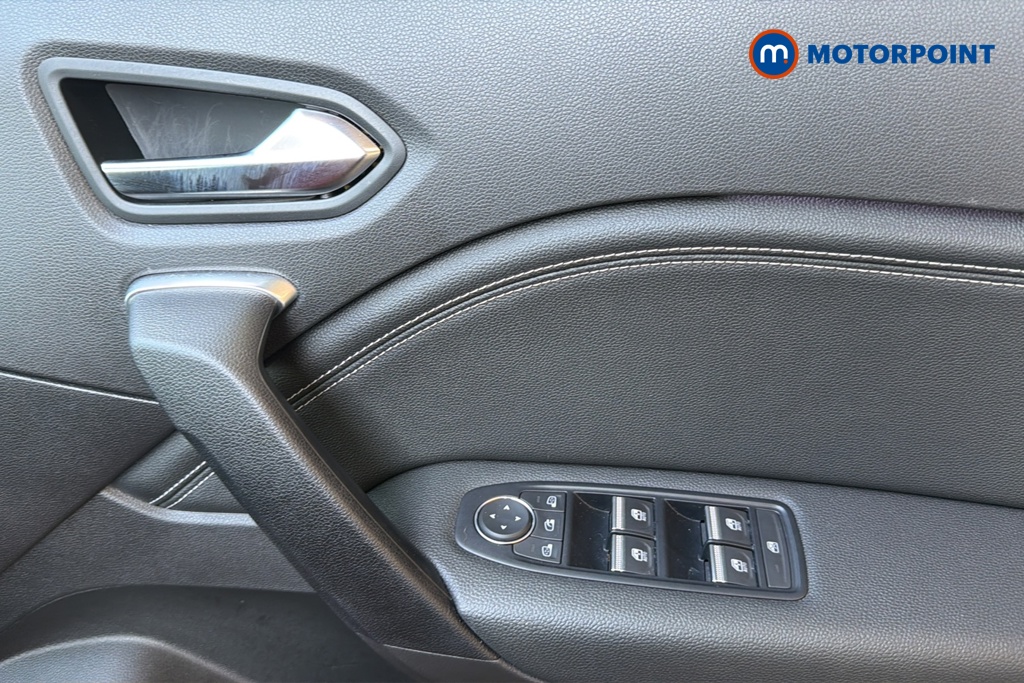 Renault Captur Techno Manual Petrol SUV - Stock Number (1646136) - 19th supplementary image
