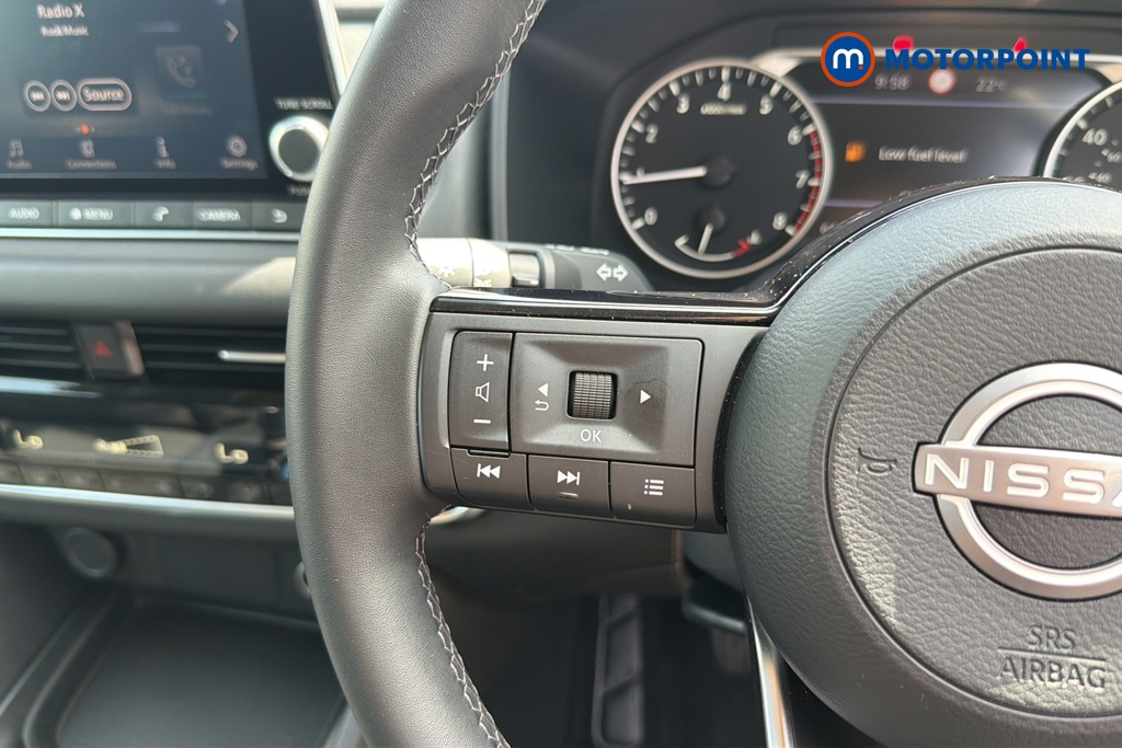 Nissan Qashqai Acenta Premium Manual Petrol SUV - Stock Number (1646199) - 4th supplementary image