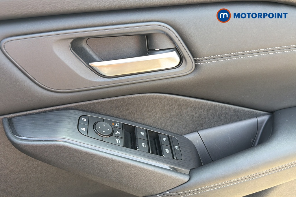 Nissan Qashqai Acenta Premium Manual Petrol SUV - Stock Number (1646199) - 19th supplementary image