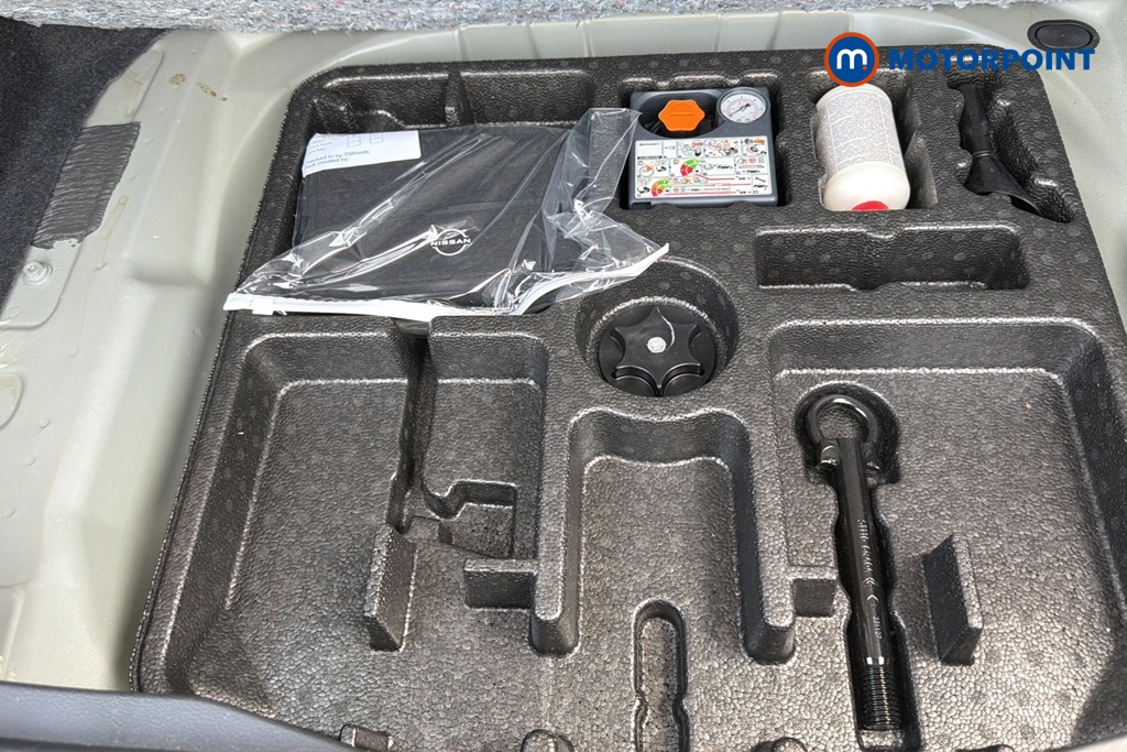 Nissan Qashqai Acenta Premium Manual Petrol SUV - Stock Number (1646199) - 33rd supplementary image