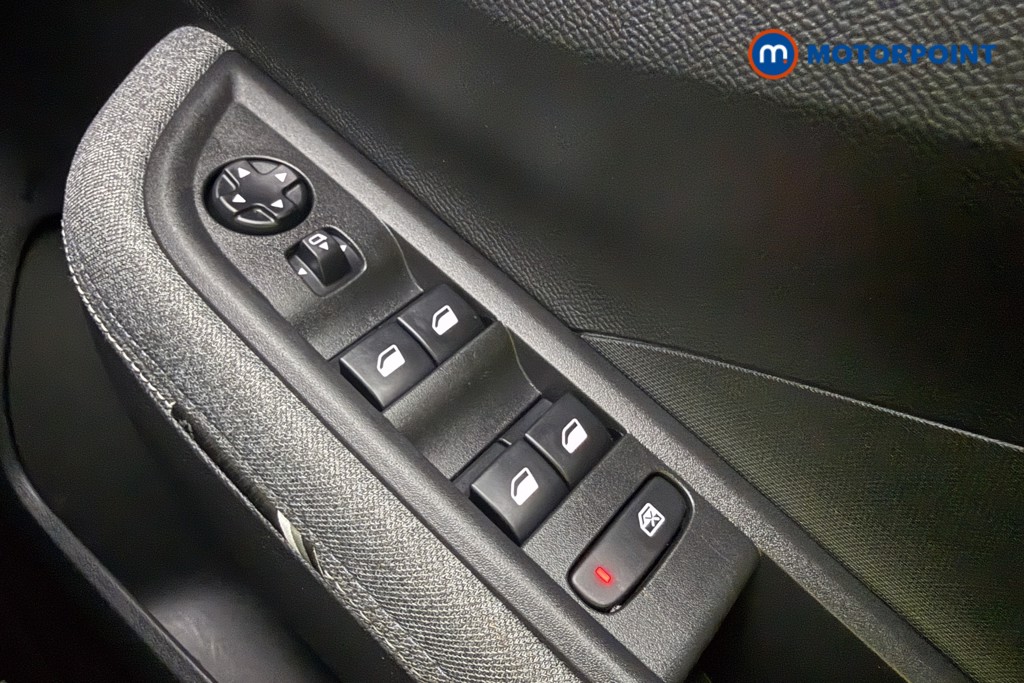Vauxhall Frontera Ultimate Automatic Petrol SUV - Stock Number (1646335) - 16th supplementary image