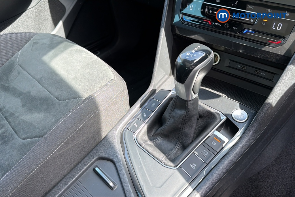 Volkswagen Tiguan Elegance Automatic Petrol SUV - Stock Number (1646430) - 15th supplementary image