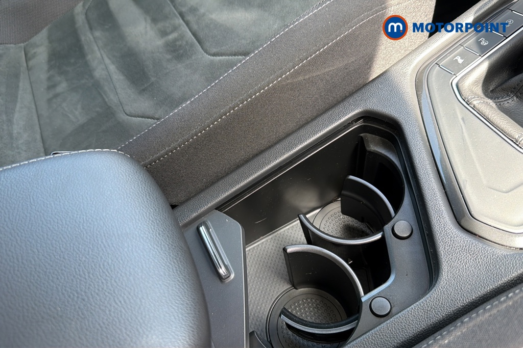 Volkswagen Tiguan Elegance Automatic Petrol SUV - Stock Number (1646430) - 16th supplementary image