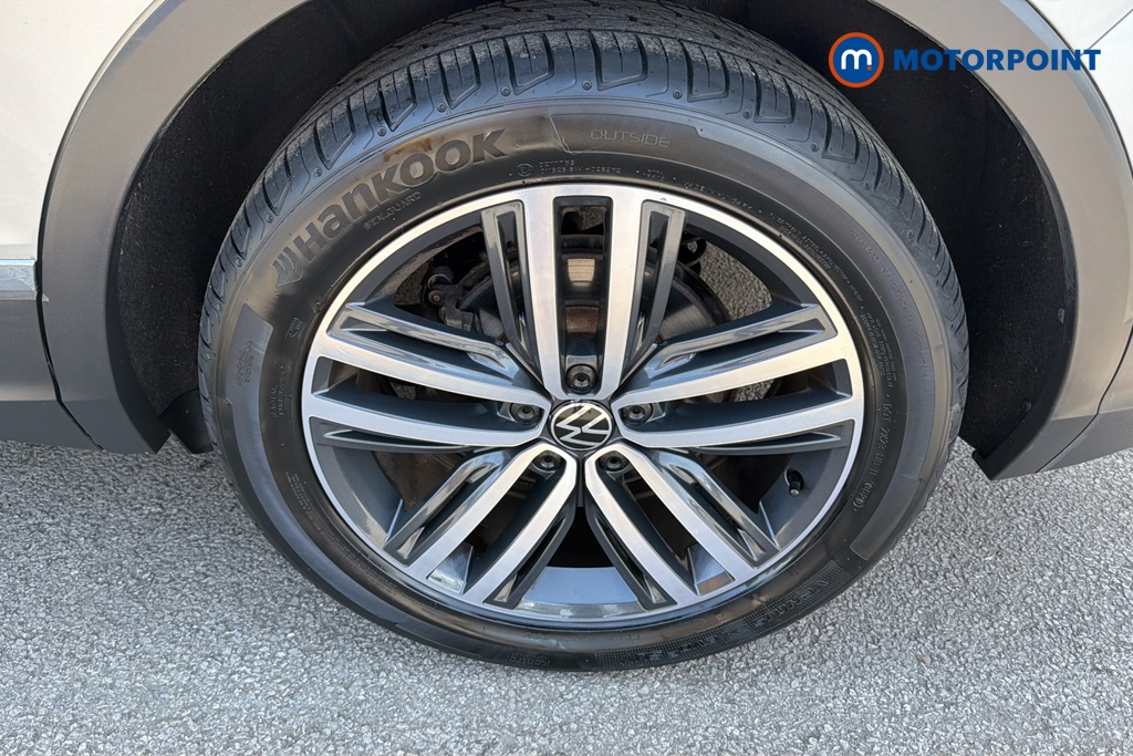 Volkswagen Tiguan Elegance Automatic Petrol SUV - Stock Number (1646430) - 45th supplementary image