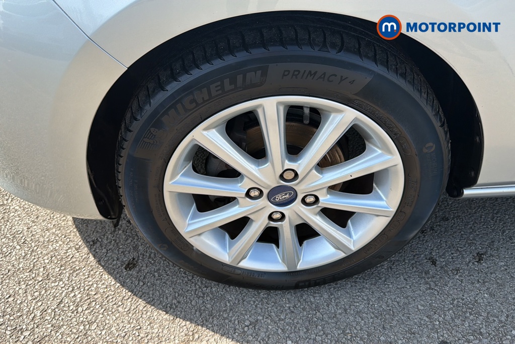 Ford Fiesta Titanium Manual Petrol Hatchback - Stock Number (1646435) - 44th supplementary image
