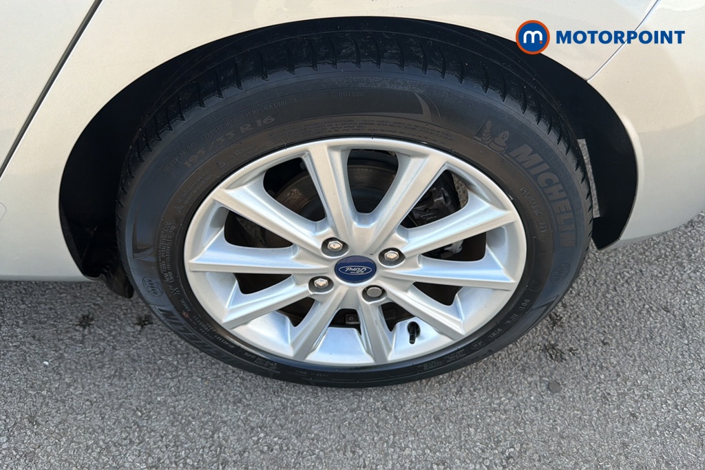 Ford Fiesta Titanium Manual Petrol Hatchback - Stock Number (1646435) - 45th supplementary image