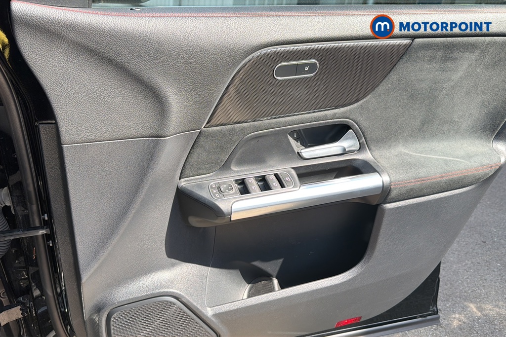 Mercedes-Benz GLA Amg Line Automatic Petrol SUV - Stock Number (1646511) - 18th supplementary image
