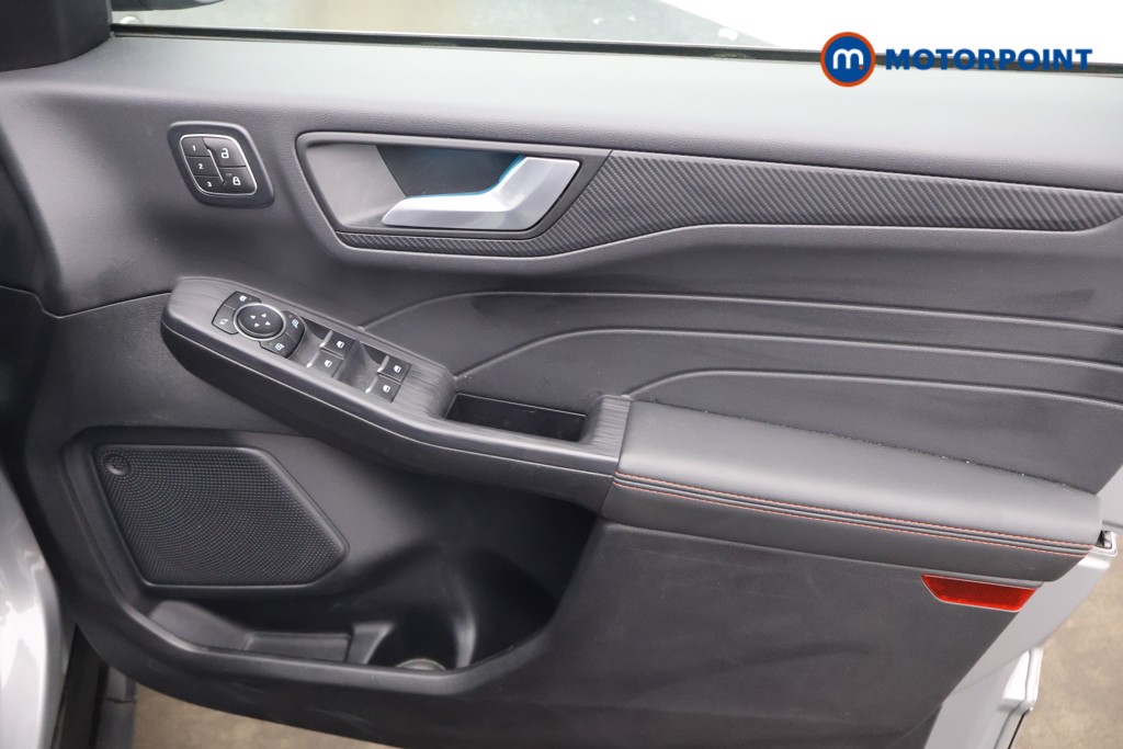 Ford Kuga St-Line Automatic Petrol-Electric Hybrid SUV - Stock Number (1646696) - 11th supplementary image