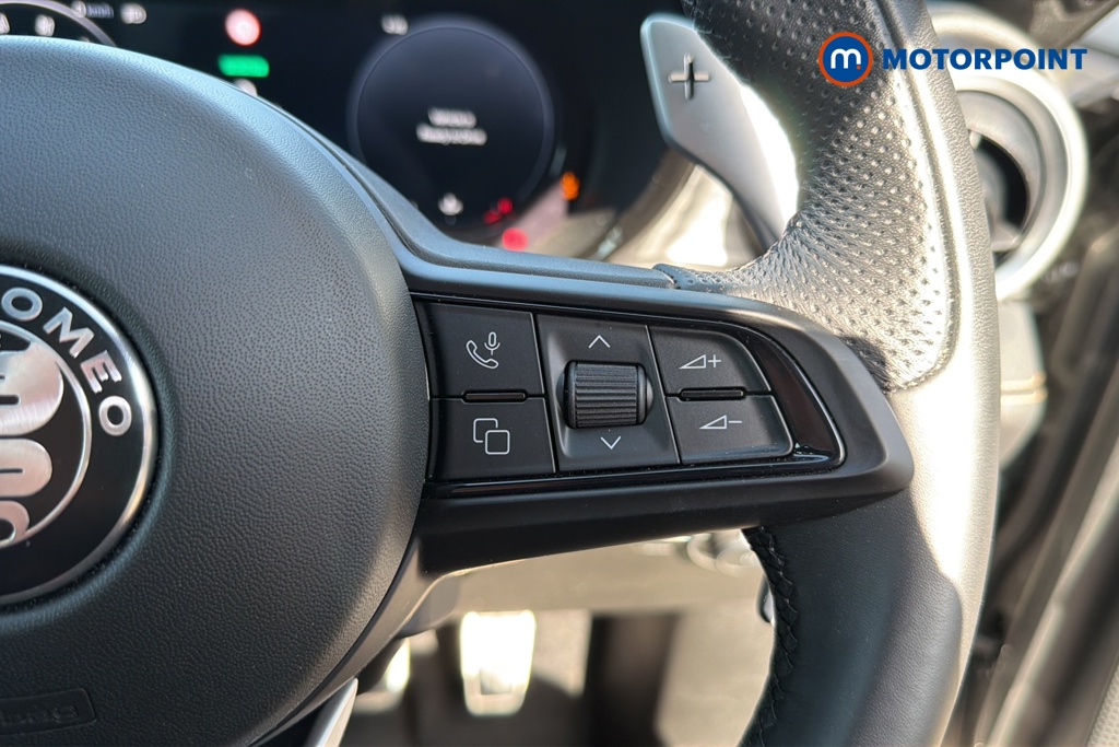 Alfa Romeo Tonale Sprint Automatic Petrol SUV - Stock Number (1646700) - 3rd supplementary image