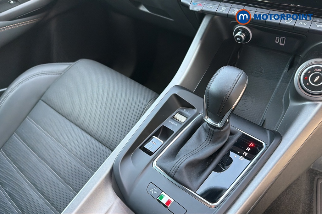Alfa Romeo Tonale Sprint Automatic Petrol SUV - Stock Number (1646700) - 15th supplementary image