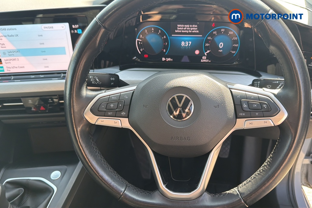 Volkswagen Golf Life Manual Petrol Hatchback - Stock Number (1621102) - 2nd supplementary image