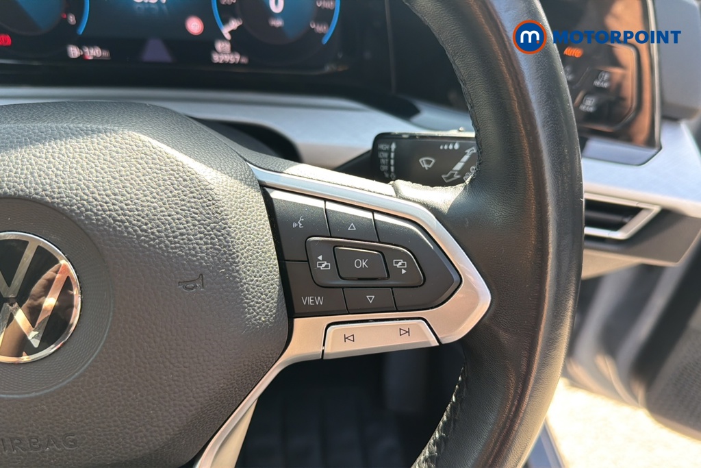 Volkswagen Golf Life Manual Petrol Hatchback - Stock Number (1621102) - 3rd supplementary image