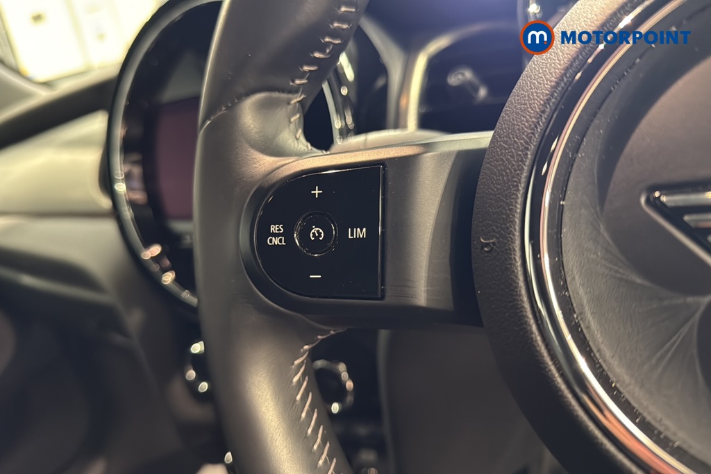 Mini Hatchback Cooper Exclusive Manual Petrol Hatchback - Stock Number (1634306) - 4th supplementary image