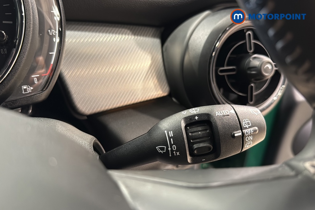 Mini Hatchback Cooper Exclusive Manual Petrol Hatchback - Stock Number (1634306) - 6th supplementary image