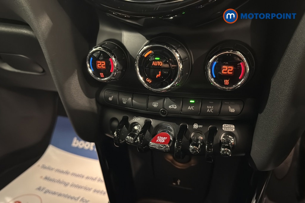 Mini Hatchback Cooper Exclusive Manual Petrol Hatchback - Stock Number (1634306) - 12th supplementary image