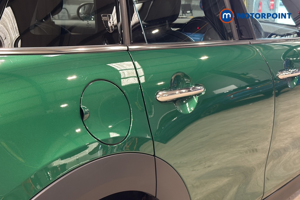 Mini Hatchback Cooper Exclusive Manual Petrol Hatchback - Stock Number (1634306) - 41st supplementary image