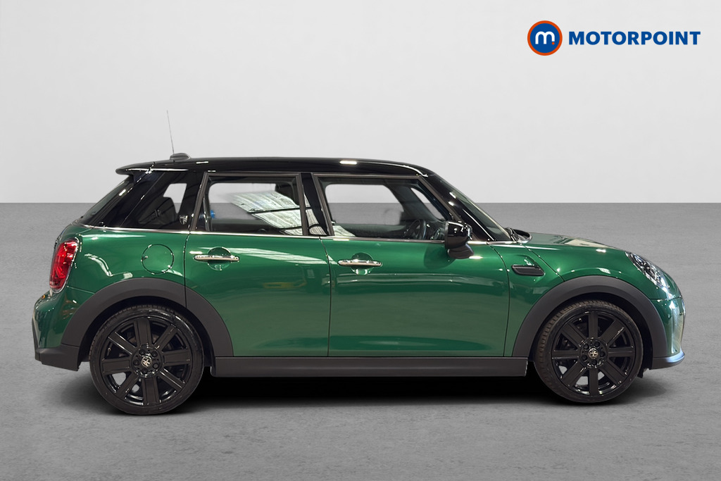 Mini Hatchback Cooper Exclusive Manual Petrol Hatchback - Stock Number (1634306) - Passenger side