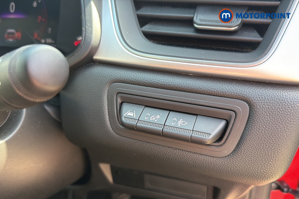 Renault Captur Techno Manual Petrol SUV - Stock Number (1642369) - 11th supplementary image